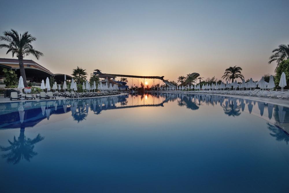Crystal Paraiso Verde Resort & Spa Bogazkent Exterior foto